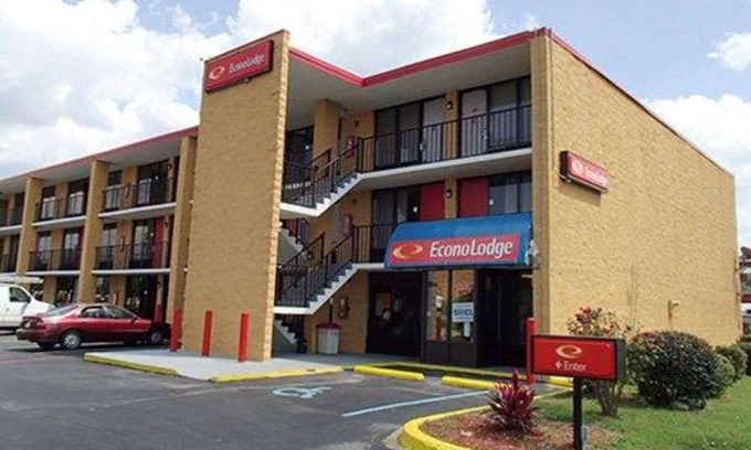 Rock Hill Cabin | Econo Lodge