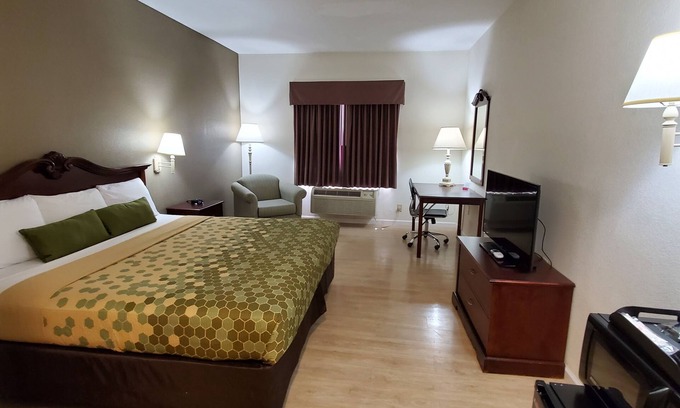Weatherford Hotel | Econo Lodge Weatherford
