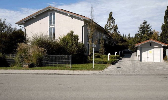 Munchen District House | Economy double room - Meat and Stay Hotel