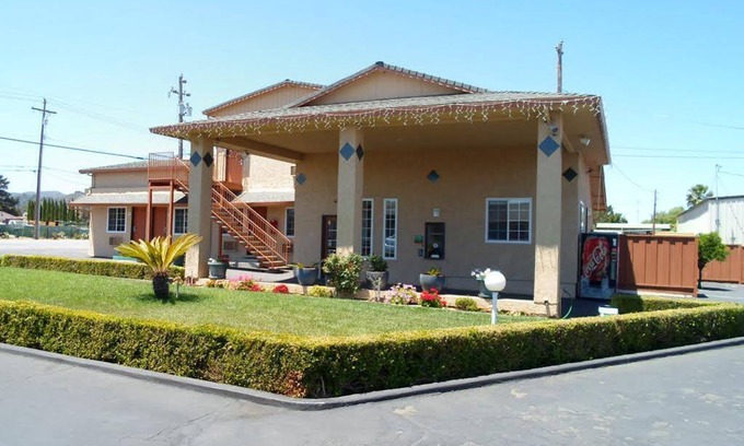 Morgan Hill Hotel | Economy Inn Morgan Hill