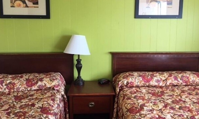 Hamlet Hotel | Economy Inn