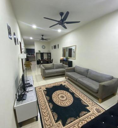 Manjung House | Ed 01 sitiawan homestay