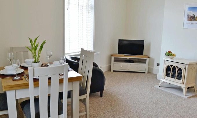 Hayton House | Eden Cottage