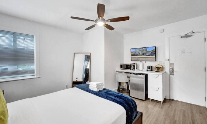 Barrier Island Apartment | Eden Escape: Walk to FLT Beach - 1201
