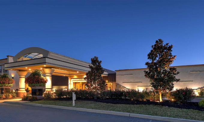 Lancaster Hotel | Eden Resort and Suites, BW Premier Collection