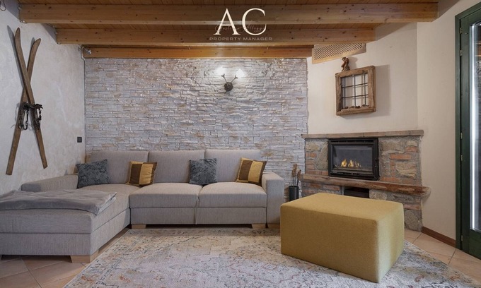 Monno Apartment | Eden View - Two Bedroom Apartment, Sleeps 6