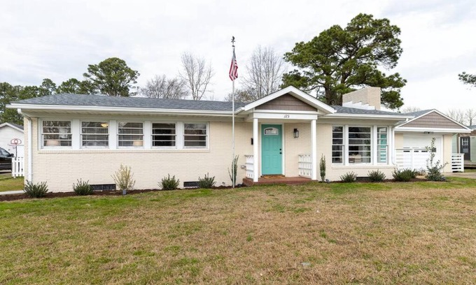 Edenton House | Edenton 3 BR/2 Bath king, Fire Pit