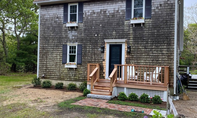 Katama House | Edgartown/Katama Newly Renovated Vineyard Escape