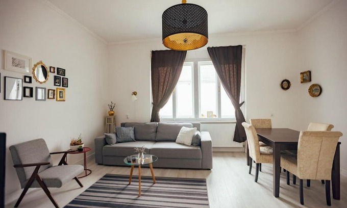 Zrenjanin Apartment | Edith Piaf