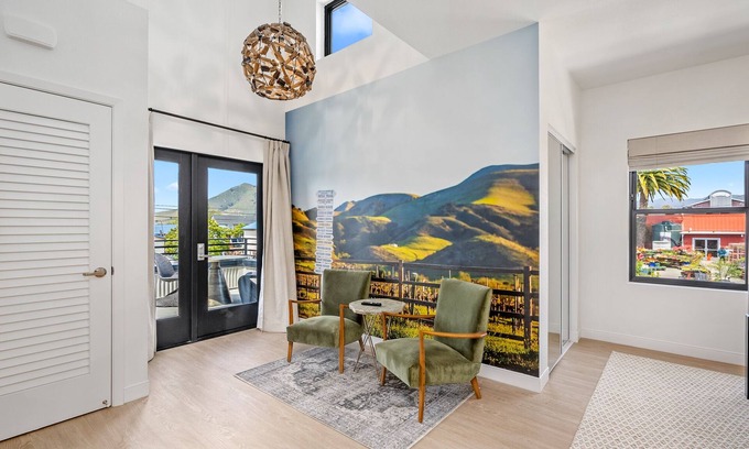 San Luis Obispo Apartment | Edna Suite at the Junction