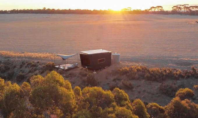 Narrogin Valley House | Edna the Tiny Cabin in Narrogin