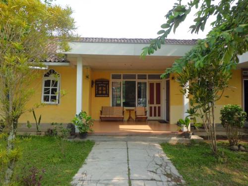 Borobudur House | Efata Homestay