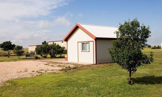 Canyon House | Efficiency, Like New Close to Palo Duro Canyon & WTA&M
