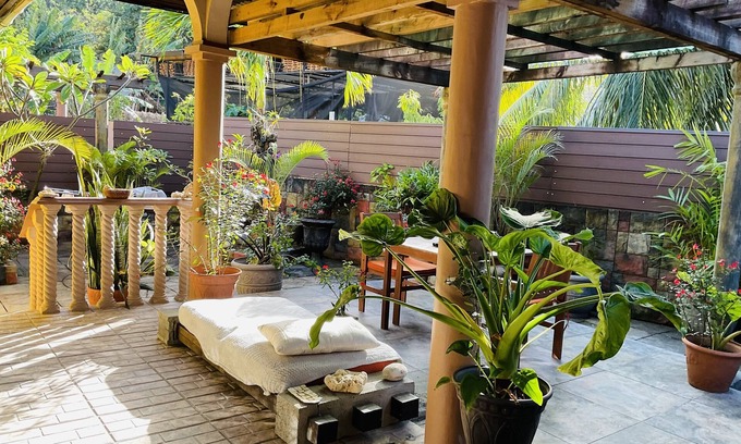Zig Zag Ward Villa | Effies Mountain View Villa Coco Villa