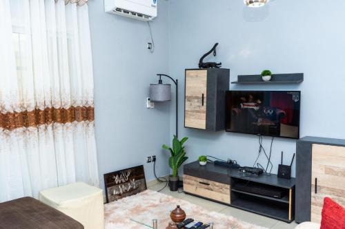 Douala Apartment | EG Studio-Carrefour ISTAMA-Sable Bonamoussadi, 0m from Road, cash or PayPal only