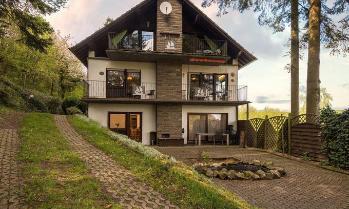 Immerath House | Eifelnatur (Haus 1) by Interhome