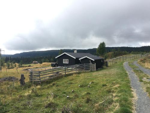 Svingvoll House | Einkjerrbu cabin by Norgesbooking -
