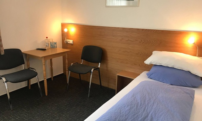 Lauterach Apartment | Einzelzimmer mit Dusche und WC