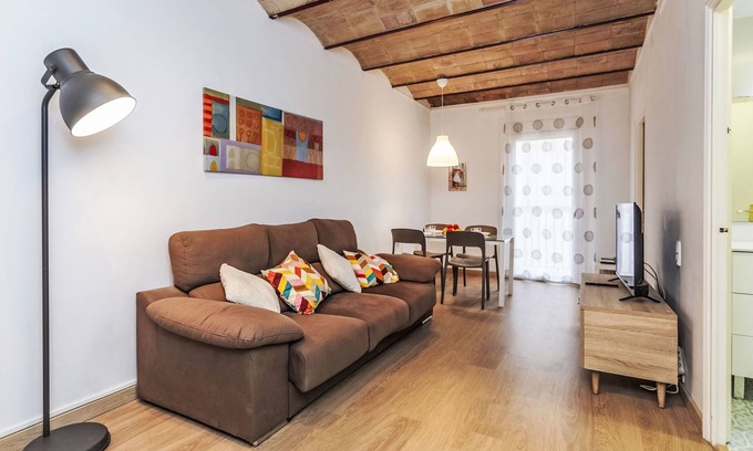 Dreta de l'Eixample Apartment | Eixample Dret Aragó Roger de Lluria by Interhome