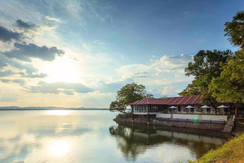 Polonnaruwa Resort | EKHO Lake House - From Colonial Bungalow to Royal Retreat
