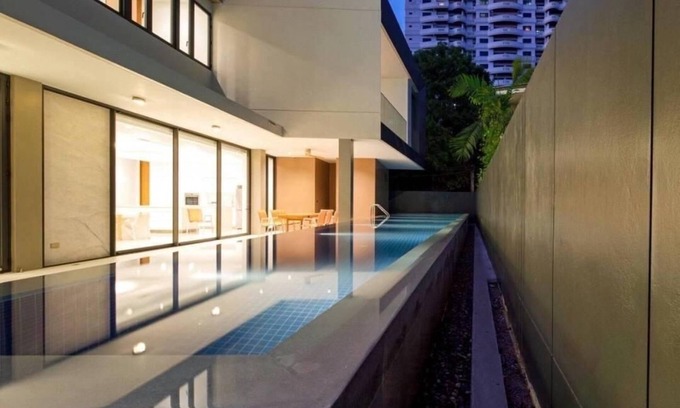 Ekkamai Villa | Ekkamai Luxury Villa with Home Cinema