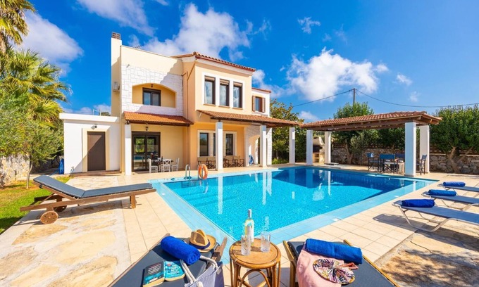 Kefalas Villa | Ekklisies Tria Large Private Pool, A/C, WiFi