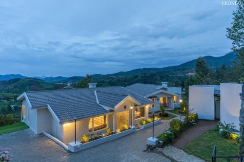 Ooty Villa | EKOSTAY - Skyfall Cloud 9 Villa