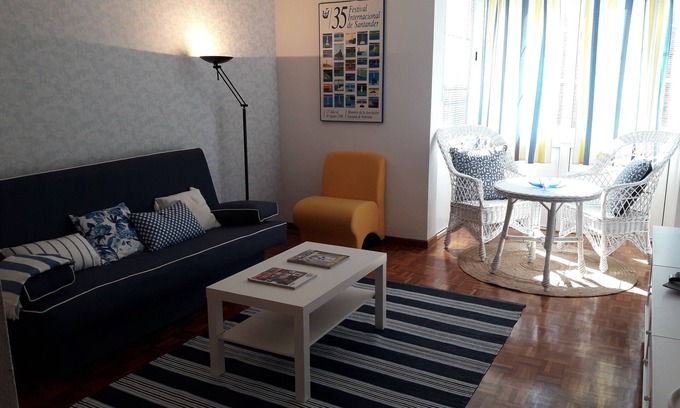 San Vicente de la Barquera Apartment | El azulito de la Barquera