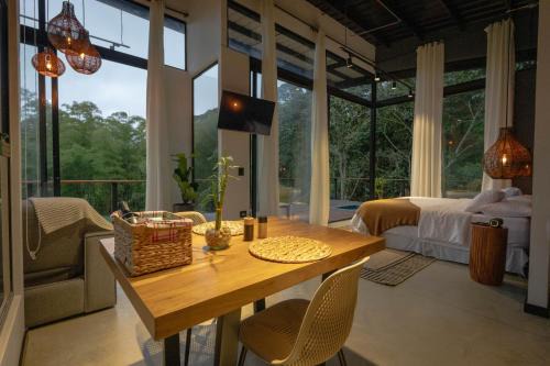 Alegrias Villa | El Canto de Las Aves