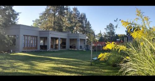 Gowland House | El chaparral