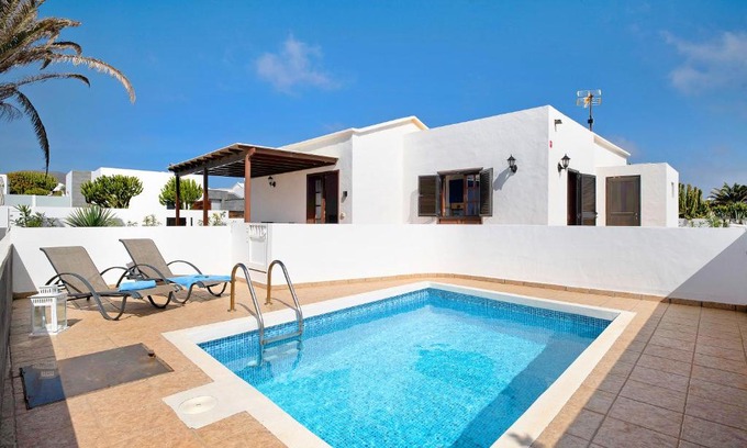 Charco del Palo House | El Charco Azul