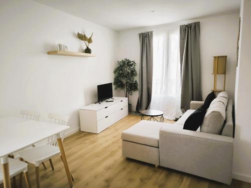 San Pablo Apartment | El Encanto del Casco by Alogest