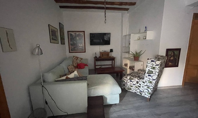 La Magdalena Apartment | El Encanto del Casco for 4 passengers + 2 parking spaces