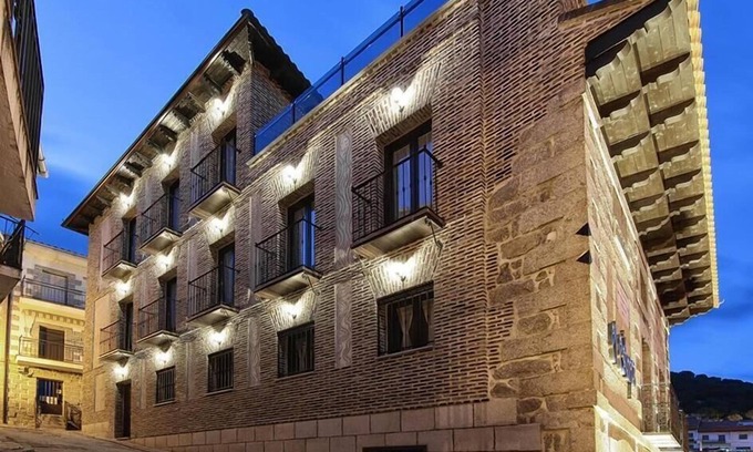 El Hoyo de Pinares Hotel | El Estanco