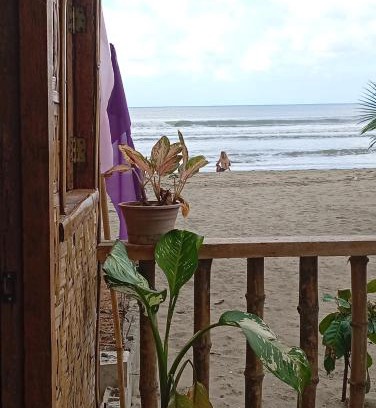 El Nido House | El Hermosa Beach Resort