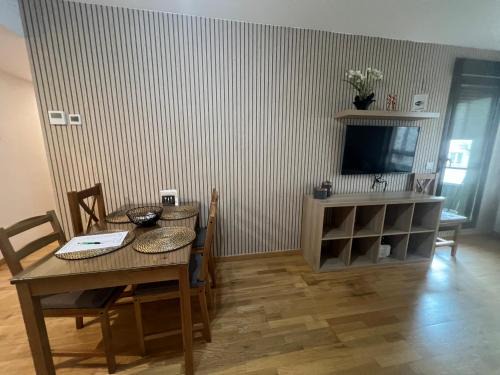La Puebla de Alfinden Apartment | El LLANO JOB&FAMILY