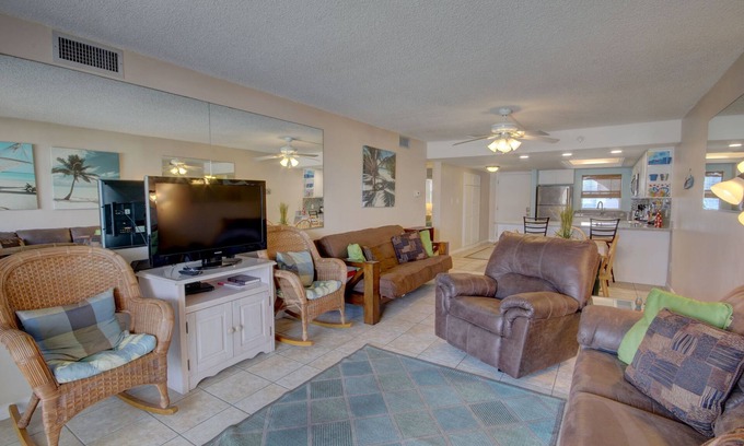 Harold Condo | El Matador 366 - FREE TICKETS! Your stay includes free tickets to many area attractions!