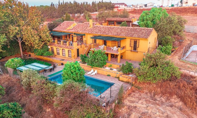 Mairena del Alcor Villa | El Mirador del Acueducto Apartamento individual 3