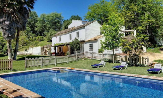 Arcos de la Frontera Villa | El Molino del Pilón - Five Bedroom Villa, Sleeps 10