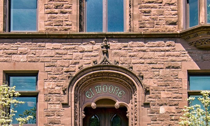 Midtown Bed & Breakfast | El Moore Lodge