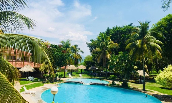 Municipio Puerto Quijarro Hotel | El Pantanal Resort