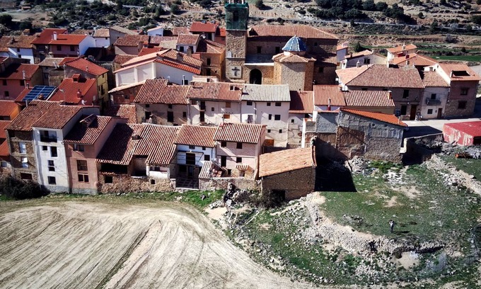 Aras de los Olmos Cottage | El Pino Albar (Fully equipped and conditioned houses