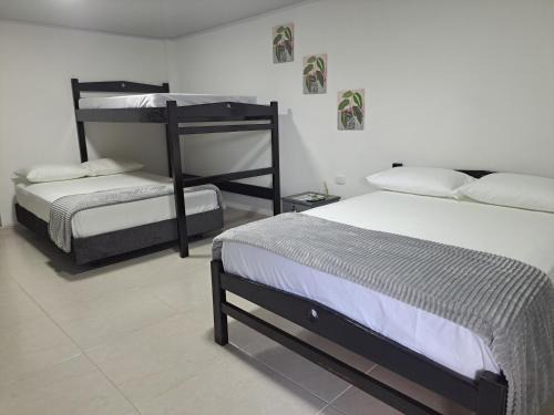 Lejanias Apartment | El Prado Hostal
