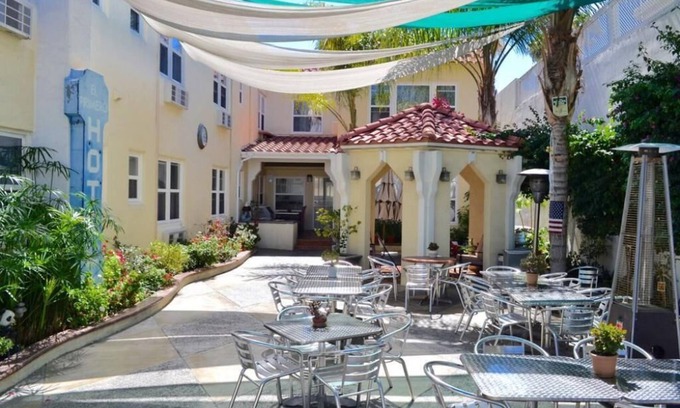 Lincoln Acres House | El Primero Hotel