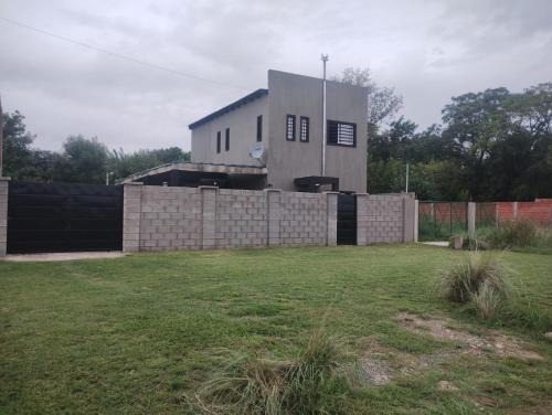 Tristan Suarez House | El rancho de la familia