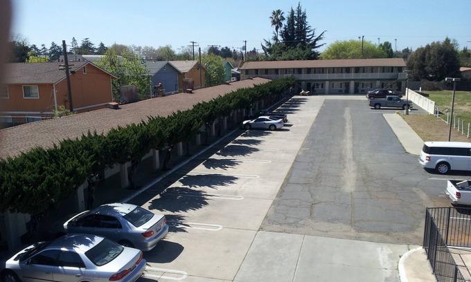 Lodi Hotel | El Rancho Motel