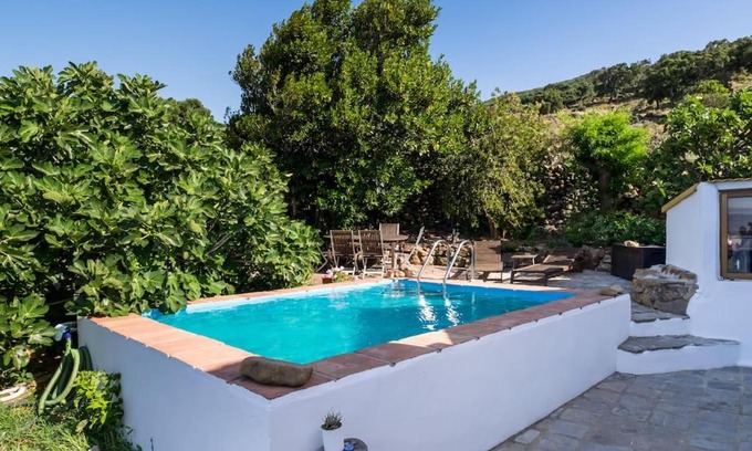 Facinas Ski Chalet | El Refugio del Viento, Casita Levante con Jardín y Piscina