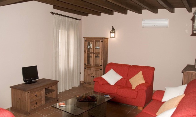 Villar de Plasencia Cottage | El Rincón del Villar rental accommodation integro