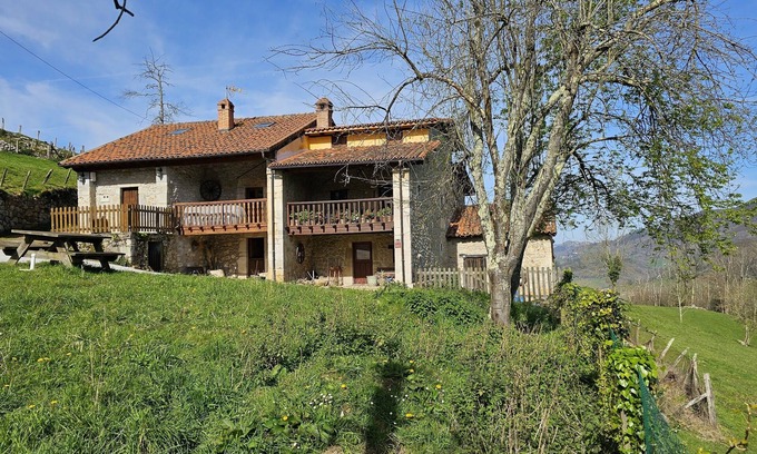Onis House | El Rincon del Castro