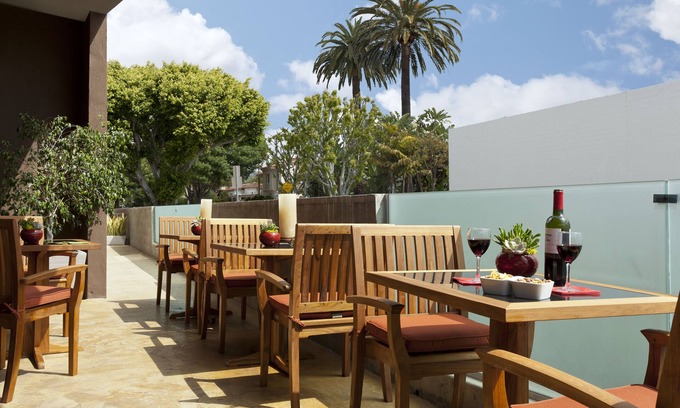 Beverly Grove Hotel | Elan Hotel